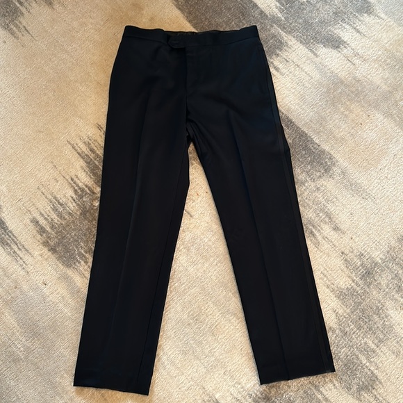 Tallia Tuxedo 38R jacket, 32 x 32 pants.  Unaltered. - Picture 6 of 9